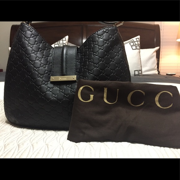 💯% Authentic Gucci hobo bag - Picture 2 of 8